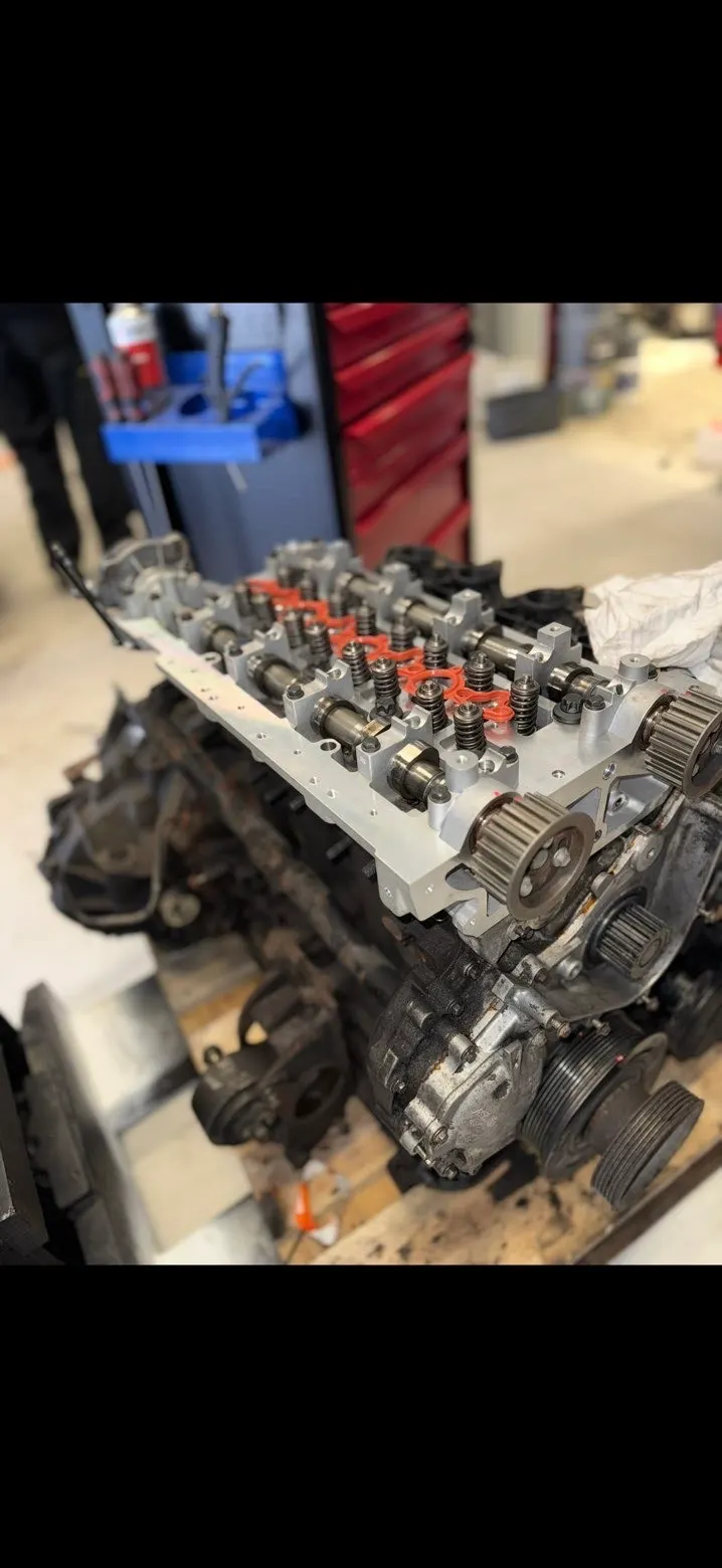Motorreparation av bilmotor